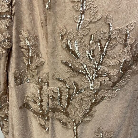 RALPH Lauren light pink woman’s beaded special occasion dress - Picture 4 of 16